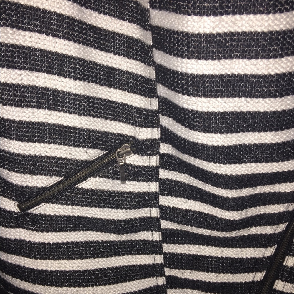 Jacket - Picture 2 of 7